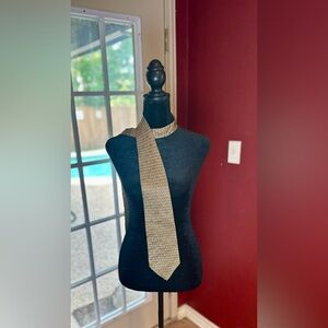 Roundtree & Yorke 100% Silk Tie Handmade USA Geometric Gold Brown Blue Pattern